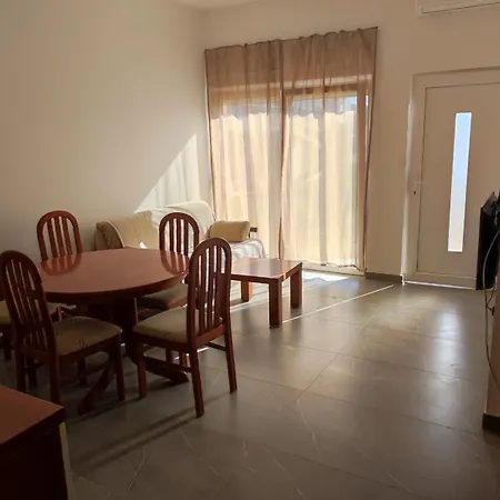 Tramontana Apartment *